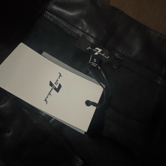 Faux leather bottoms - Picture 4 of 5